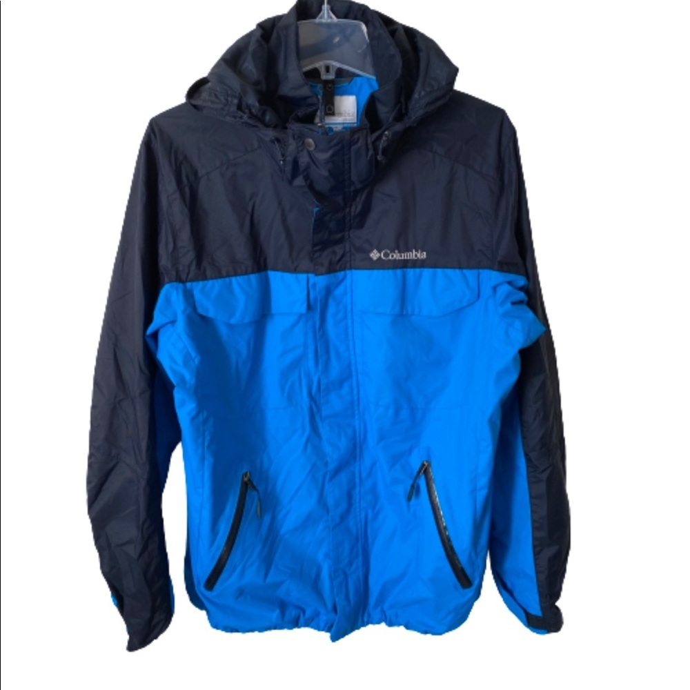Columbia women’s blue/black nylon coat size medium